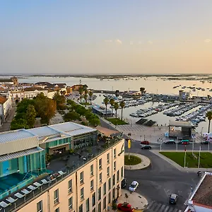 4* Szálloda & Beach Club